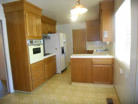 6917 River Dr, Redding, CA 96001 photo 4