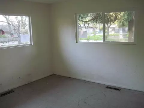 1912 Acorn Ln, Redding, CA 96001 photo 8