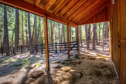1351 Eagle Creek Loop, Coffee Creek, CA 96091 photo 32