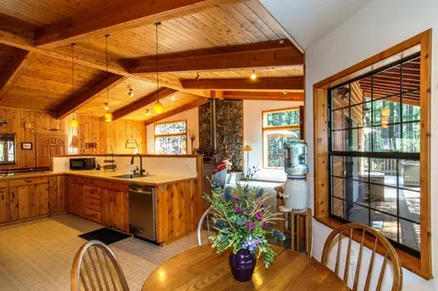 1351 Eagle Creek Loop, Coffee Creek, CA 96091 photo 7