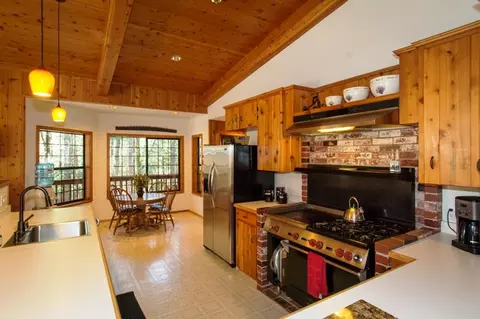 1351 Eagle Creek Loop, Coffee Creek, CA 96091 photo 8