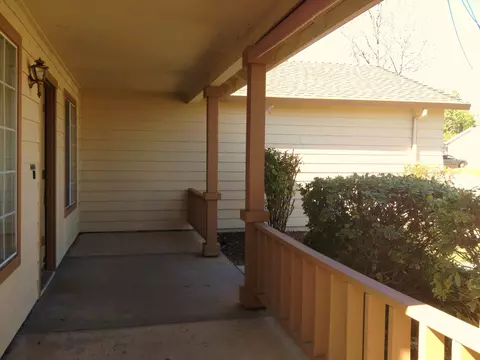 1082 Grouse Dr, Redding, CA 96003 photo 2