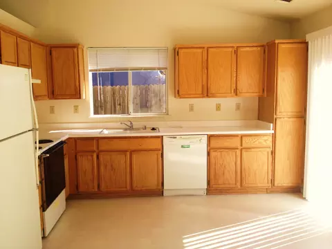 1082 Grouse Dr, Redding, CA 96003 photo 3
