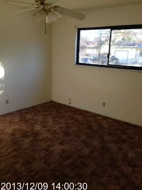 2326 Nebula St, Redding, CA 96002 photo 2
