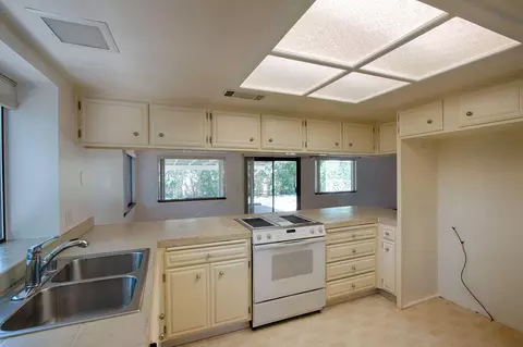 3354 Golden Heights Dr, Redding, CA 96003 photo 7