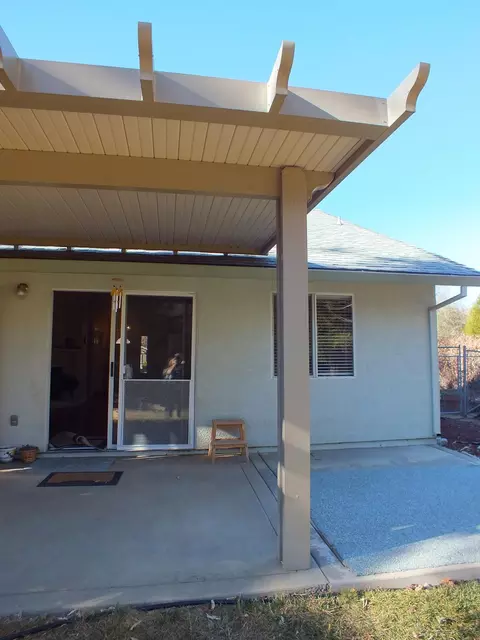 6381 Hemlock St, Redding, CA 96001 photo 10