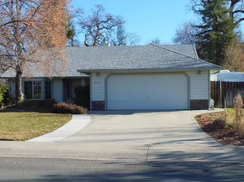 6381 Hemlock St, Redding, CA 96001 photo 1
