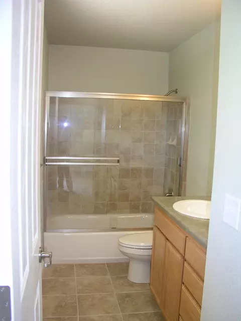 406 Turquoise Ct, Redding, CA 96003 photo 13