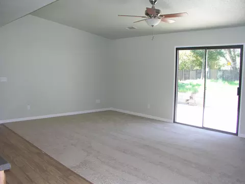 406 Turquoise Ct, Redding, CA 96003 photo 6