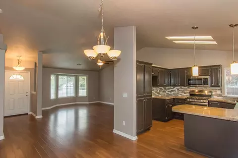 3392 Lawrence Rd, Redding, CA 96002 photo 7