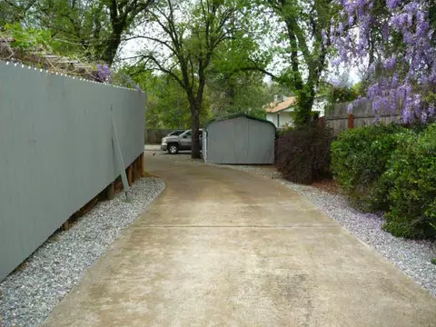2752 Jasmine Way, Redding, CA 96002 photo 24