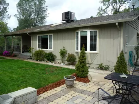 2752 Jasmine Way, Redding, CA 96002 photo 8