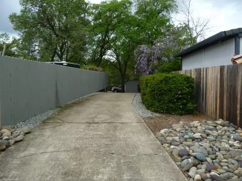 2752 Jasmine Way, Redding, CA 96002 photo 32