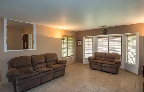 315 Springer Dr, Redding, CA 96003 photo 5