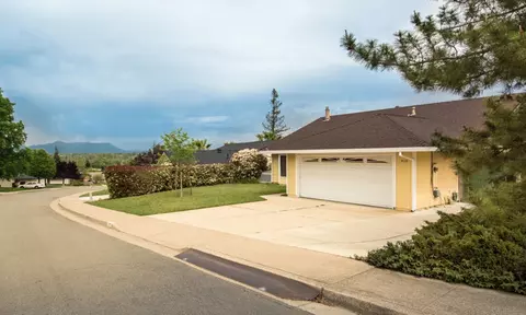 315 Springer Dr, Redding, CA 96003 photo 19