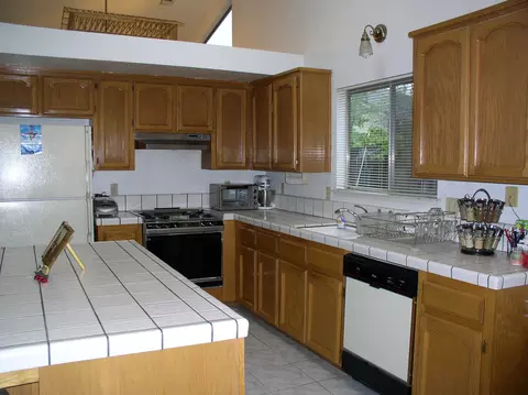 510 Vansicklen Way, Redding, CA 96003 photo 3