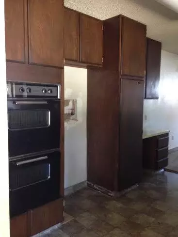 1241 Lorraine Dr, Redding, CA 96002 photo 3