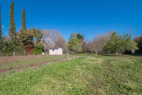 2930 Balaton Ave, Redding, CA 96001 photo 37