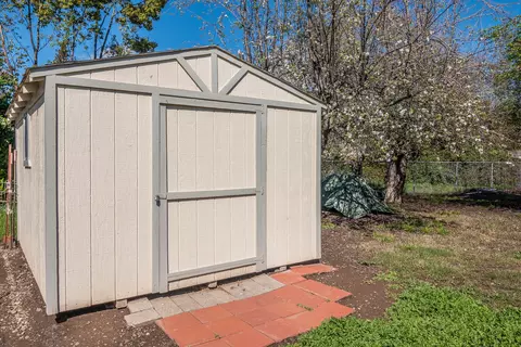 2930 Balaton Ave, Redding, CA 96001 photo 38
