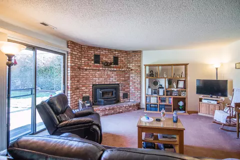 2930 Balaton Ave, Redding, CA 96001 photo 11