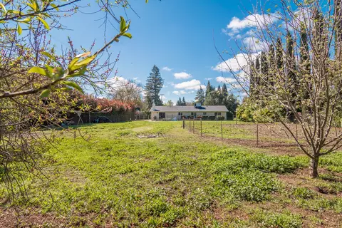 2930 Balaton Ave, Redding, CA 96001 photo 39