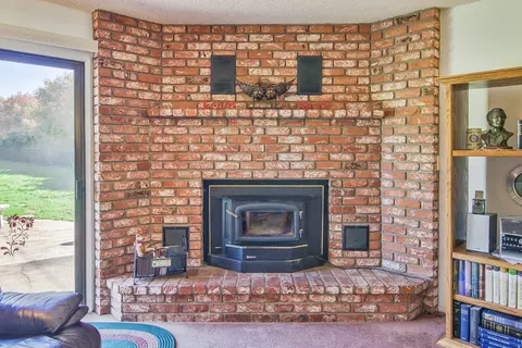 2930 Balaton Ave, Redding, CA 96001 photo 13