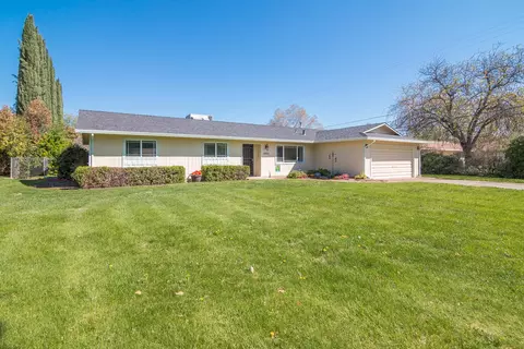 2930 Balaton Ave, Redding, CA 96001 photo 1