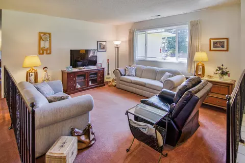 2930 Balaton Ave, Redding, CA 96001 photo 16