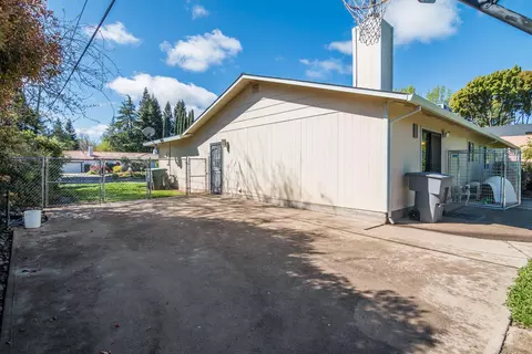 2930 Balaton Ave, Redding, CA 96001 photo 34