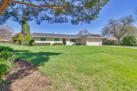 2930 Balaton Ave, Redding, CA 96001 photo 2