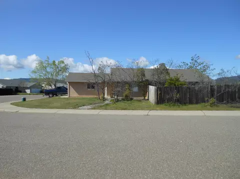 16906 Santa Barbara Dr, Redding, CA 96003 photo 4