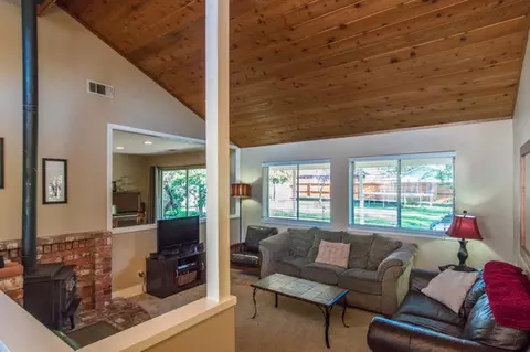3022 Lake Redding Dr, Redding, CA 96003 photo 6