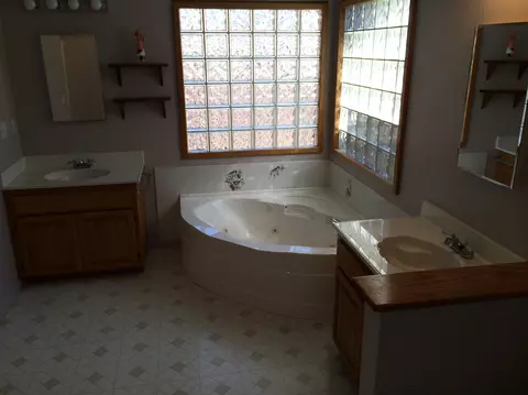 4952 Alta Camino Dr, Redding, CA 96002 photo 9