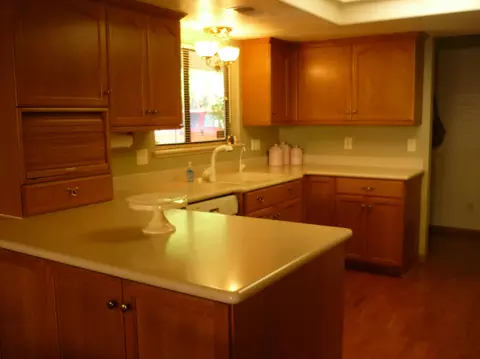 2035 Kildare Dr, Redding, CA 96001 photo 4