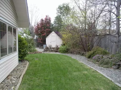 2035 Kildare Dr, Redding, CA 96001 photo 15