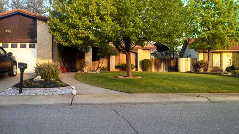 2068 Winchester, Redding, CA 96001 photo 3