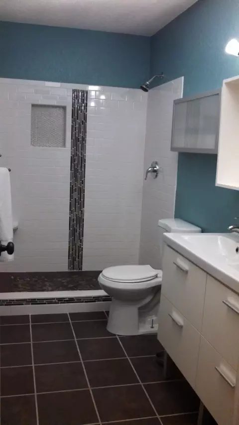 2068 Winchester, Redding, CA 96001 photo 11