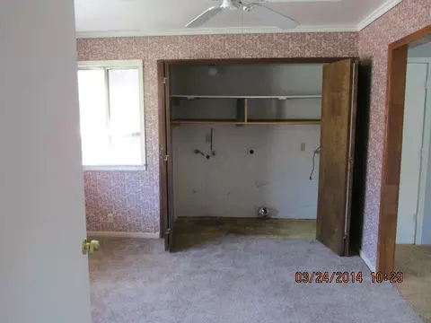 814 Locust St, Red Bluff, CA 96080 photo 3