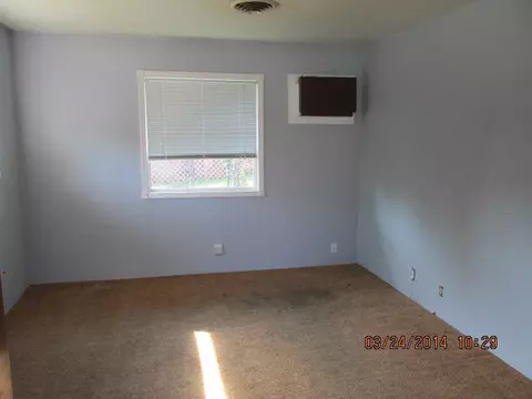 814 Locust St, Red Bluff, CA 96080 photo 4