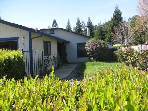 3173 Bedrock Ln, Redding, CA 96003 photo 1