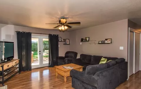 2303 Belladonna St, Redding, CA 96002 photo 4