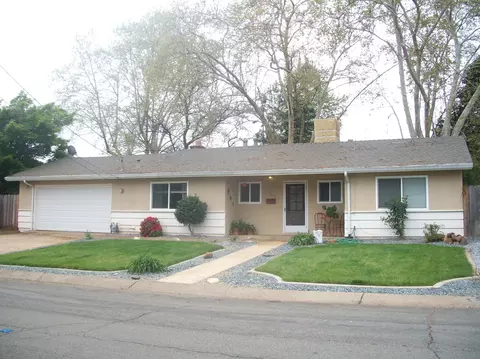 2303 Belladonna St, Redding, CA 96002 photo 2