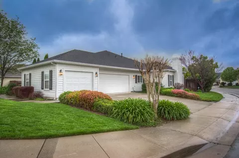 2240 Dream St, Redding, CA 96001 photo 2