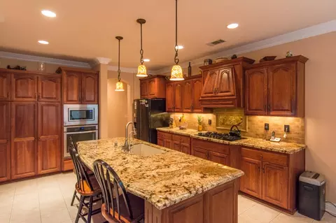 2240 Dream St, Redding, CA 96001 photo 16