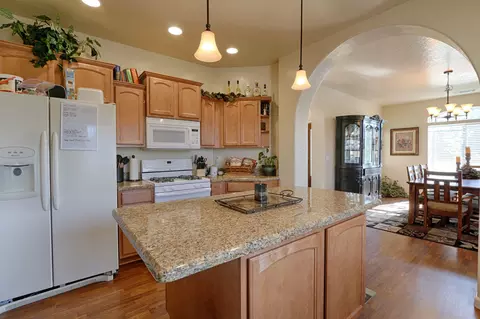4744 Squirrel Run Ct, Redding, CA 96002 photo 8