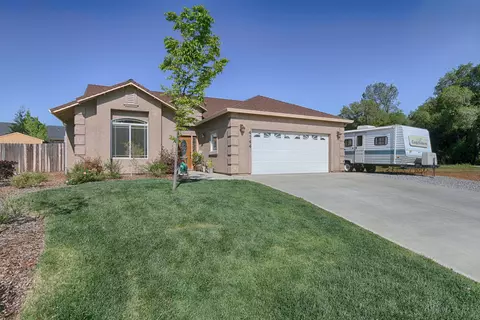 4744 Squirrel Run Ct, Redding, CA 96002 photo 3
