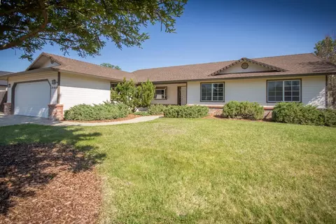 3140 Sunglow Dr, Redding, CA 96001 photo 1