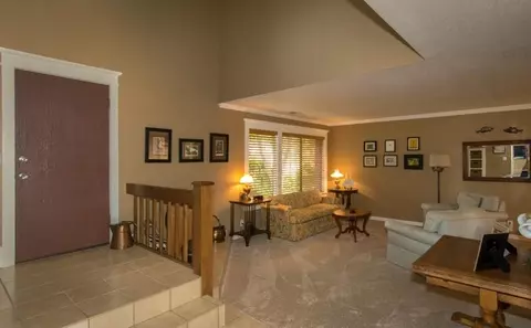 3873 Wasatch Dr, Redding, CA 96001 photo 4