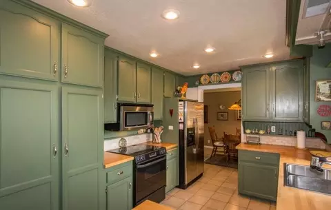 3873 Wasatch Dr, Redding, CA 96001 photo 9