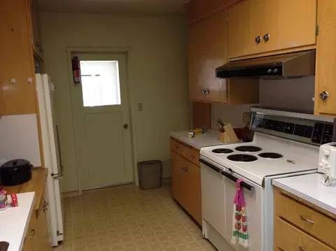 2248 Waldon St, Redding, CA 96001 photo 4